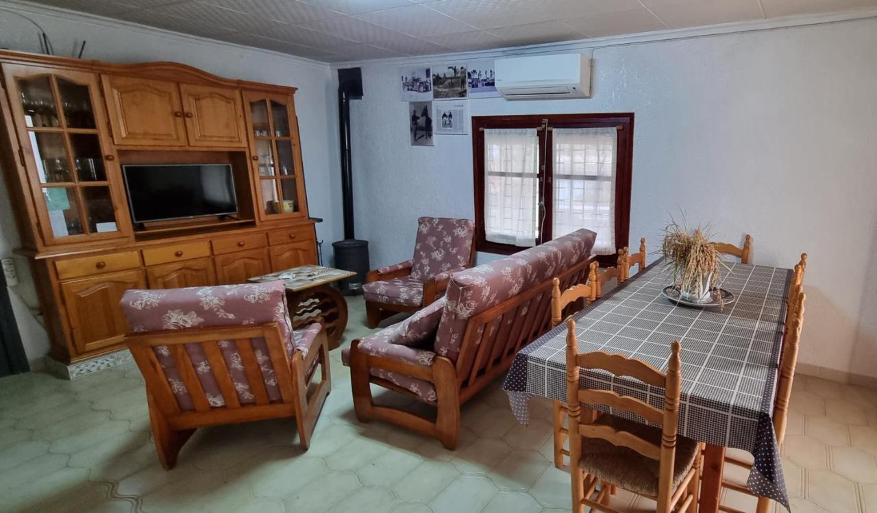 Casa Rural Carme De Nelis Deltebre Exteriör bild